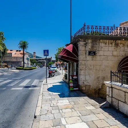 Old Town 3*