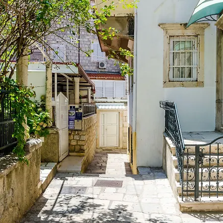 Old Town بيت ضيافة دوبروفينك
