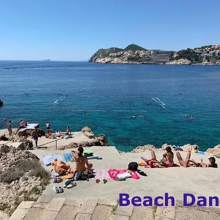 Old Town Gæstehus 3*